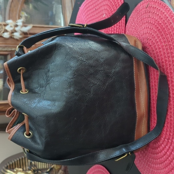 Marella Leather Bucket Bag - Picture 4 of 7